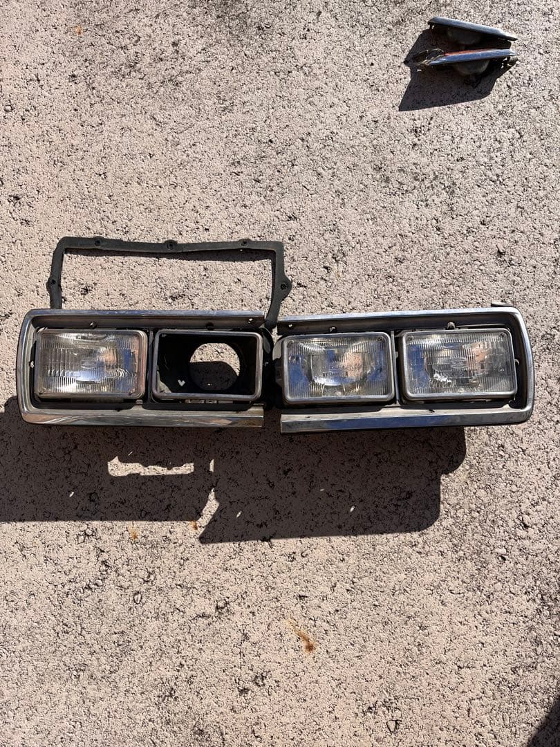 ローレル c230 ライト