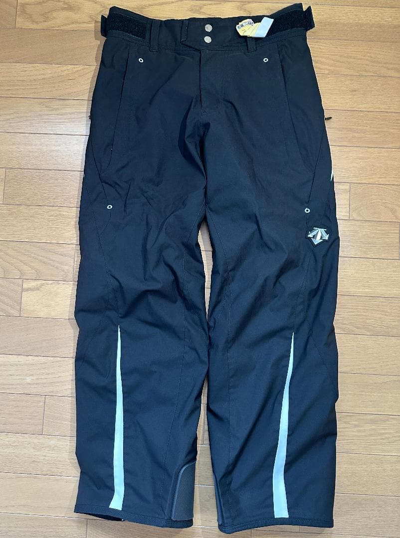 はるはるさん専用　DESCENTE 黒パンツ