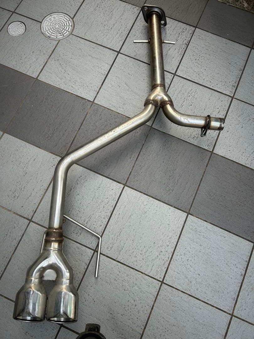 210マジェスタ　スリーキャッツ　リアストレートマフラー