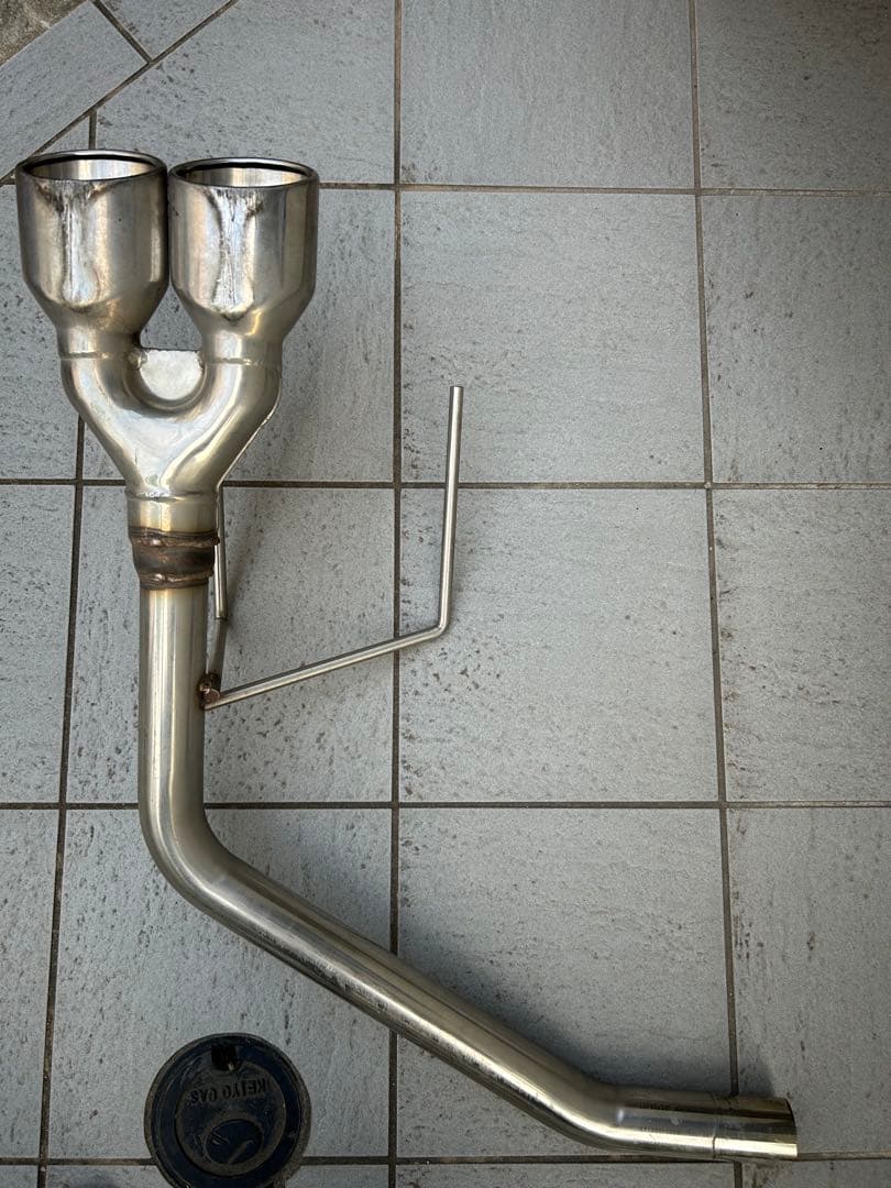 210マジェスタ　スリーキャッツ　リアストレートマフラー