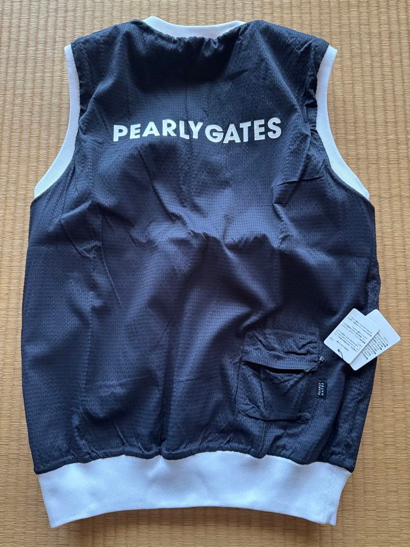 パーリーゲイツ　リバーシブル　ベスト　サイズ４