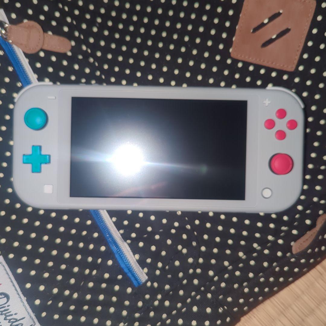 Nintendo Switch Lite 　ザシアンザマゼンタ