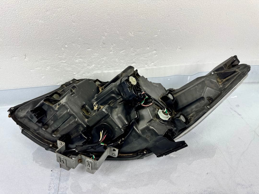 【ジャンク】ノア エスクァイア ZRR80 ZWR80 後期 右 ヘッド ライト