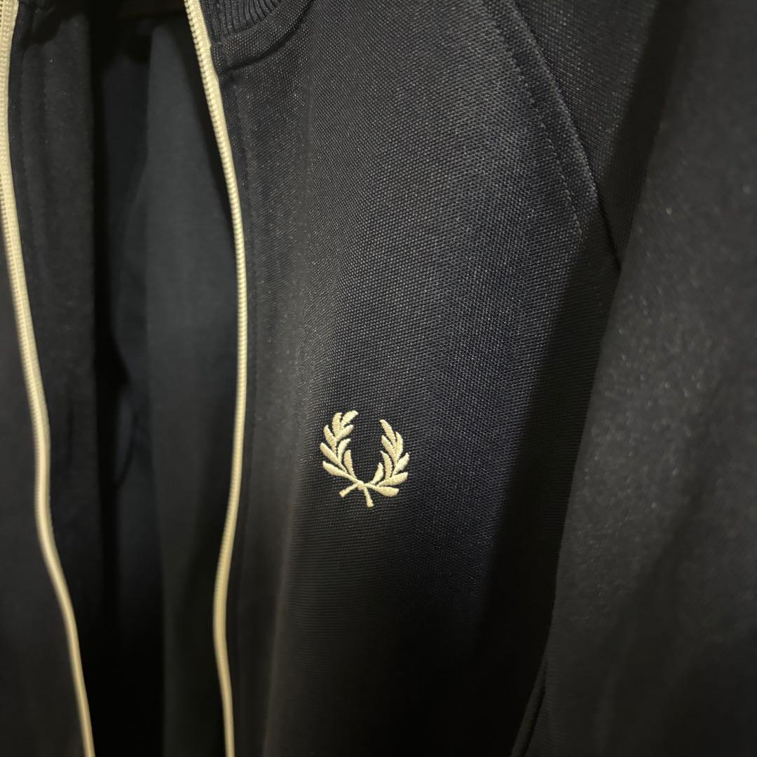 FRED PERRY トラックジャケット ネイビー Sサイズ