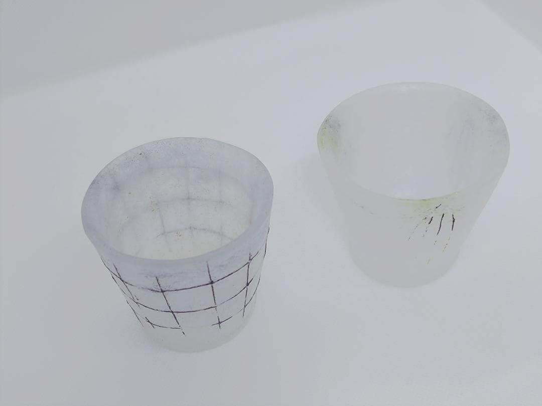 ガラス作家：能登朝奈　パート・ド・ヴェール　フリーカップ2個