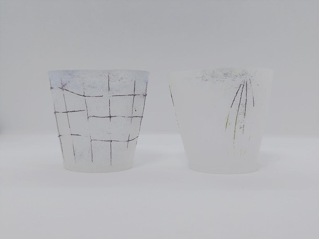 ガラス作家：能登朝奈　パート・ド・ヴェール　フリーカップ2個