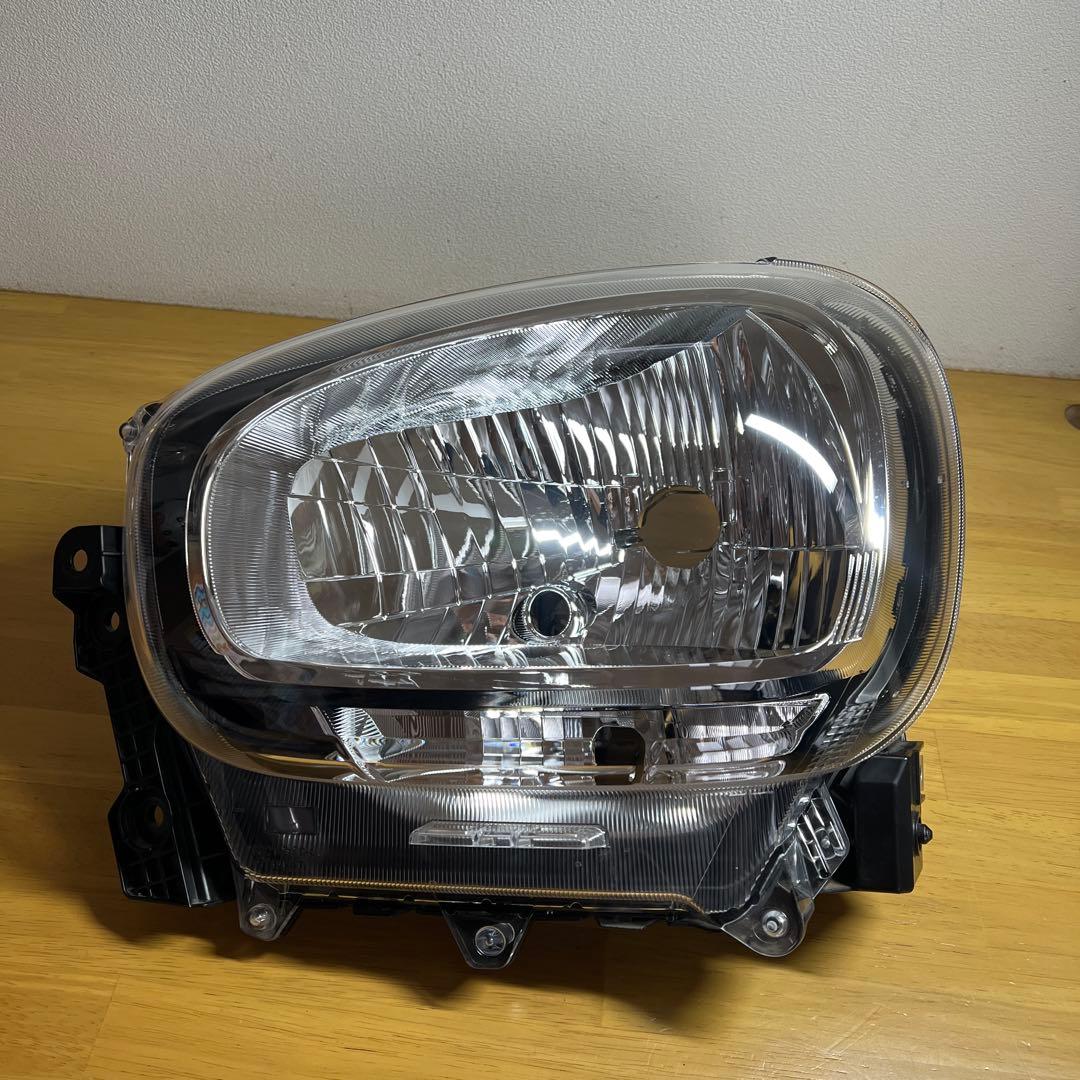 SUZUKI アルト HA37S 左ヘッドライト