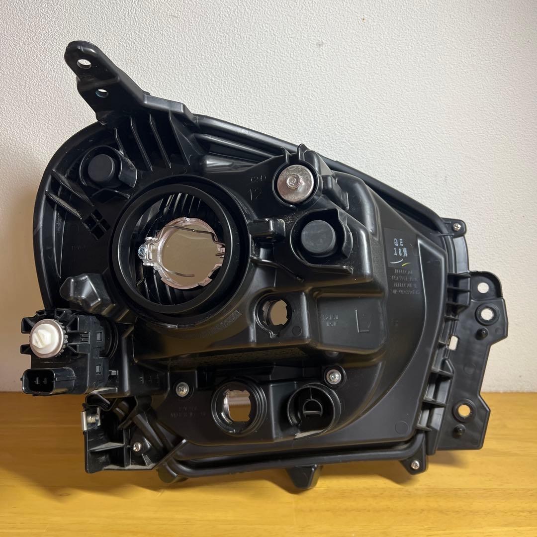 SUZUKI アルト HA37S 左ヘッドライト