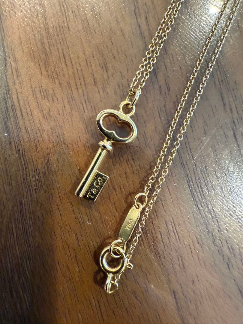 ピ*ュ様 Tiffany & Co. ネックレス18K ヴィンテージオーバルキー