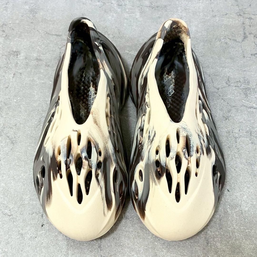 アディダス サンダル GX8774 Yeezy Foam Runner J255