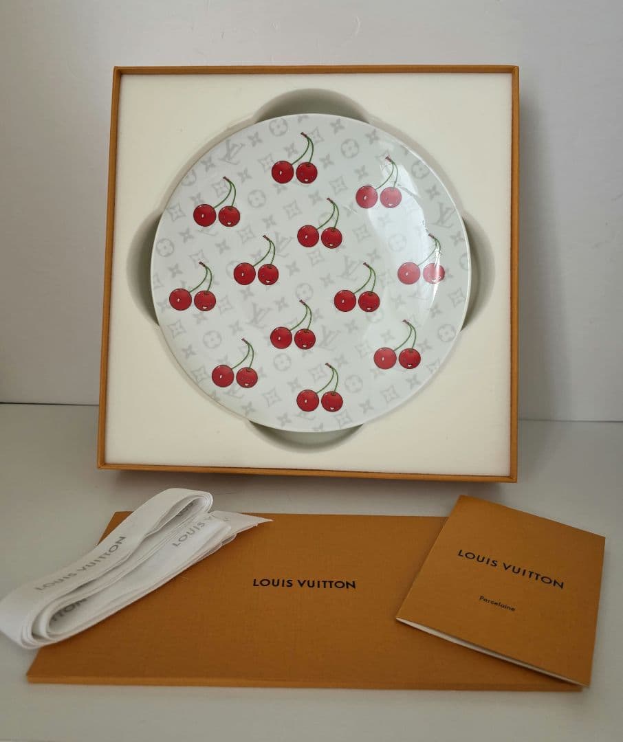 ルイヴィトン　村上隆 コラボ チェリー デザートプレート　1枚