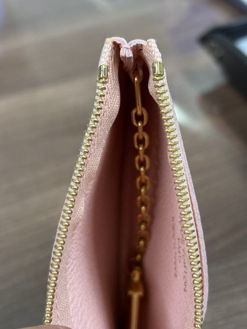 LOUIS VUITTON ピンク ケース