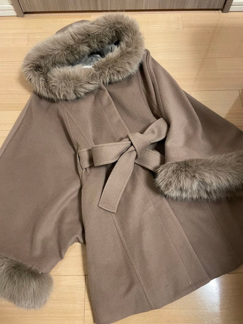 リエンダ　新品タグ付　ウールMIXフードポンチョコート　Sサイズ