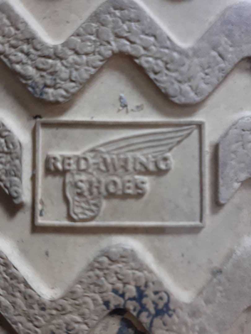 定番８７５　レッドウィング　サイズ９.５Ｄ　２７.５センチ