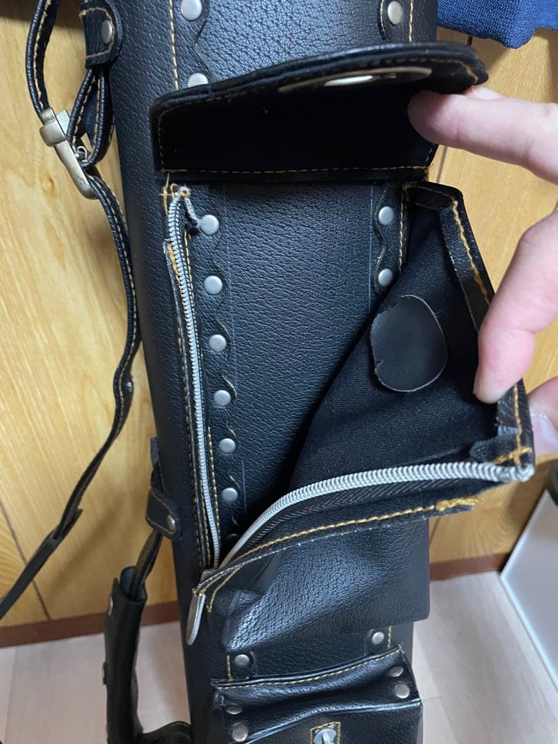 【中古品】ビリヤード キューケース (2B4S) レザー製