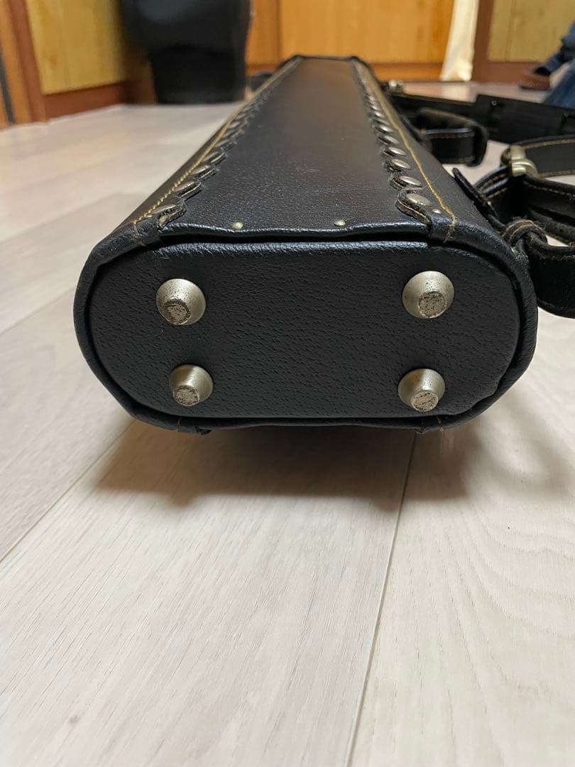 【中古品】ビリヤード キューケース (2B4S) レザー製