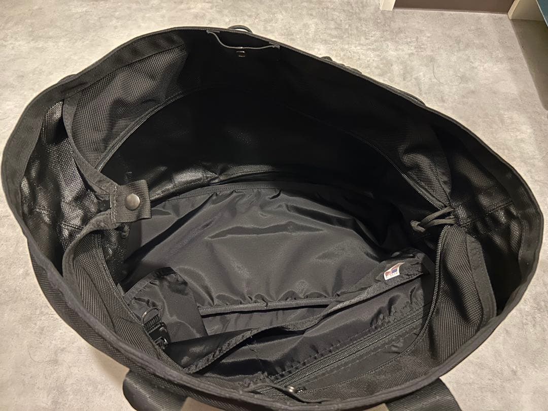 [廃盤品、美品]メルセデスベンツ×ブリーフィング　コラボトートメイドインUSA