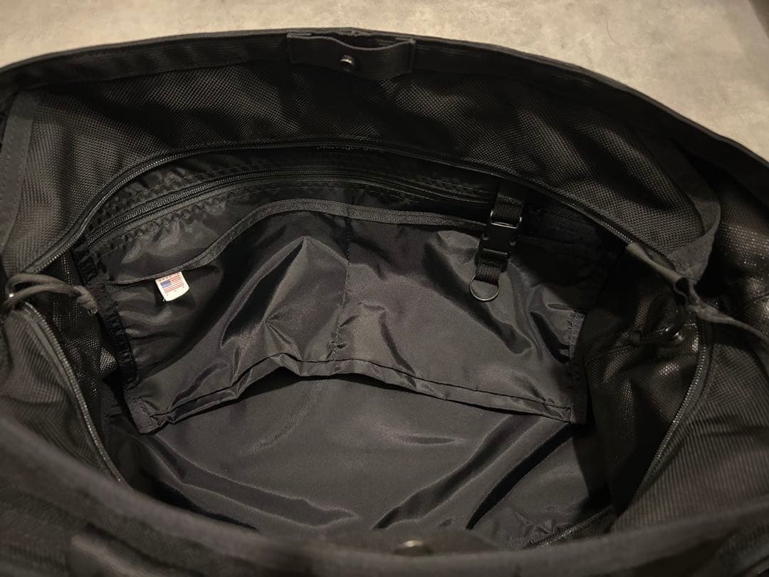 [廃盤品、美品]メルセデスベンツ×ブリーフィング　コラボトートメイドインUSA