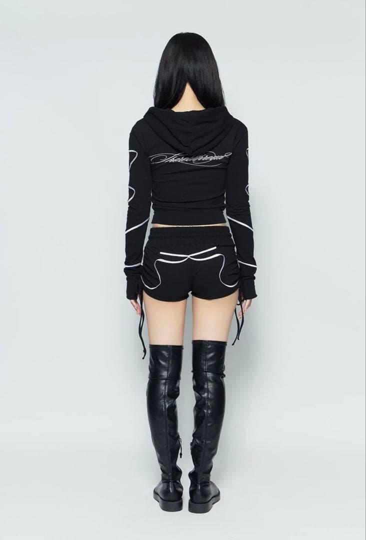 theredthread ショートパンツ