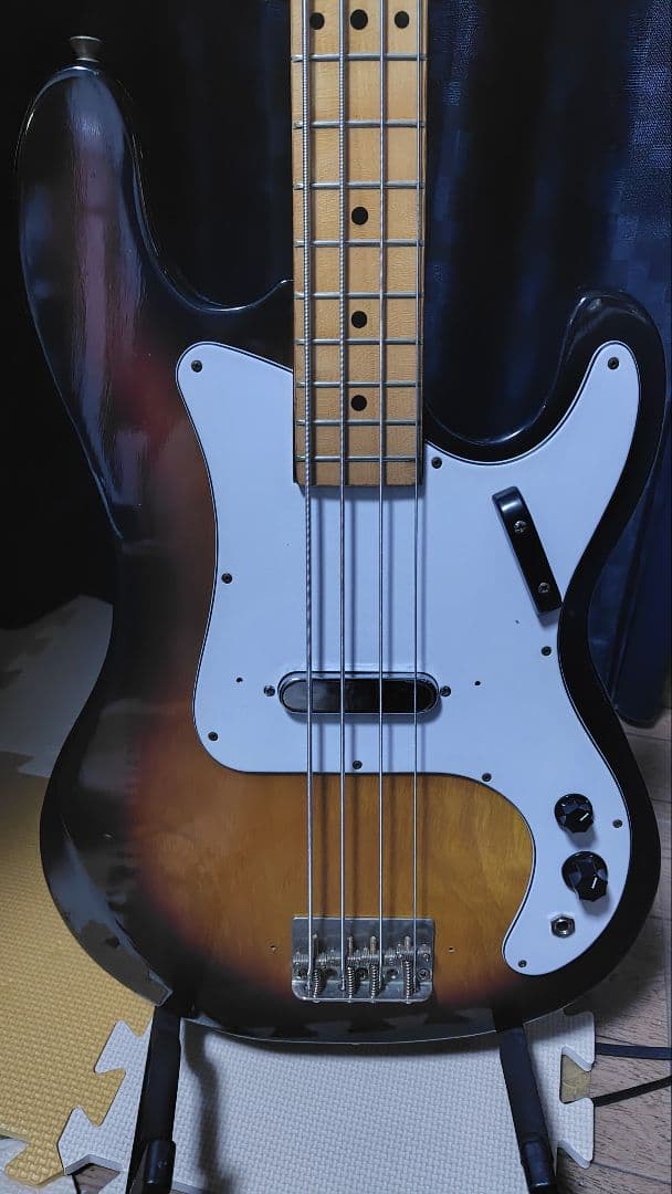 【ジャンク】Bellwood エレキベース サンバースト