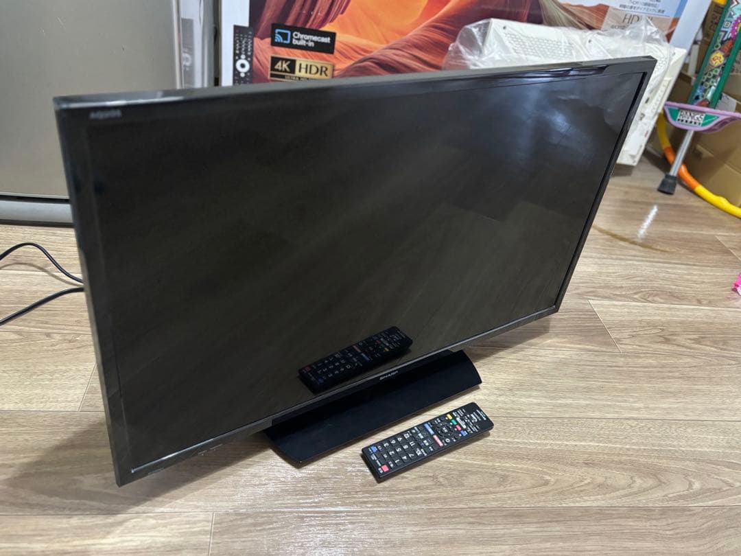 シャープ　TV 32インチ