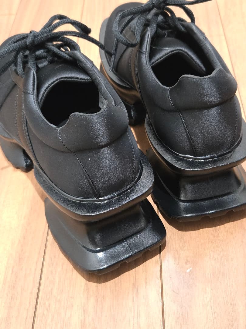 アキコアオキ　AKIKOAOKI　ヴィクトリア　サテン　シューズ　３９サイズ