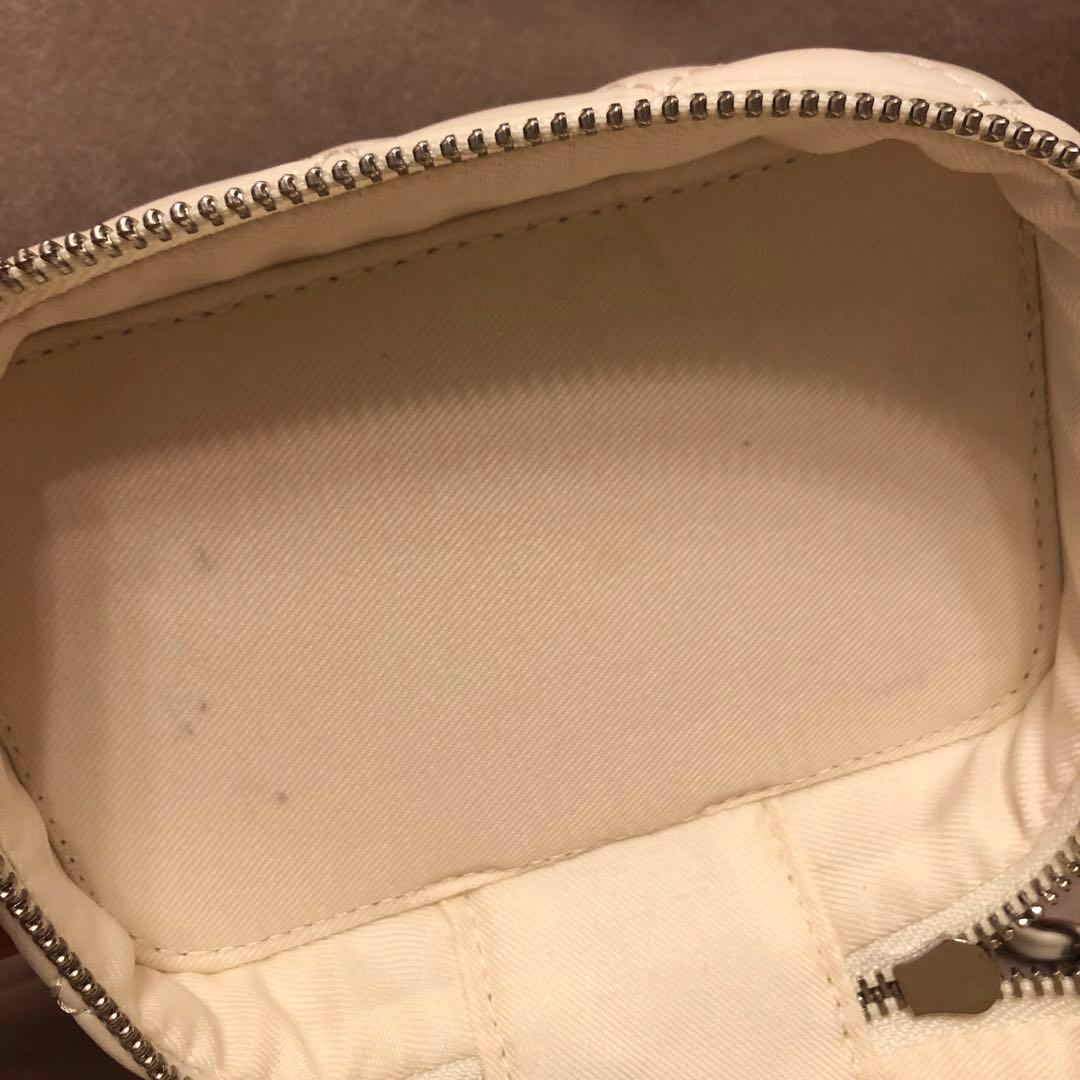 Darich ダーリッチ キルティングスクエア ミニバッグ ホワイト シルバー