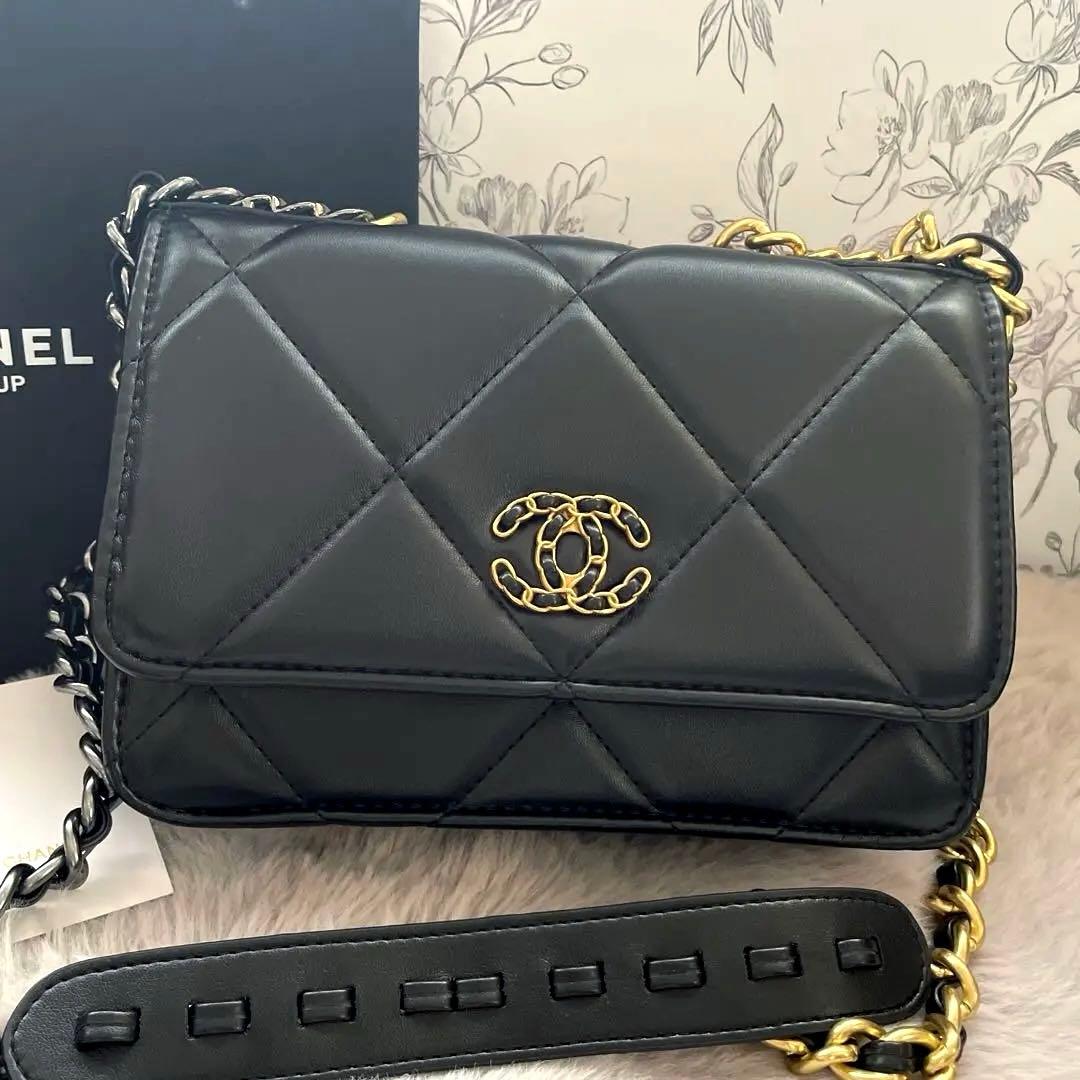 新品　CHANEL ノベルティ　ショルダー