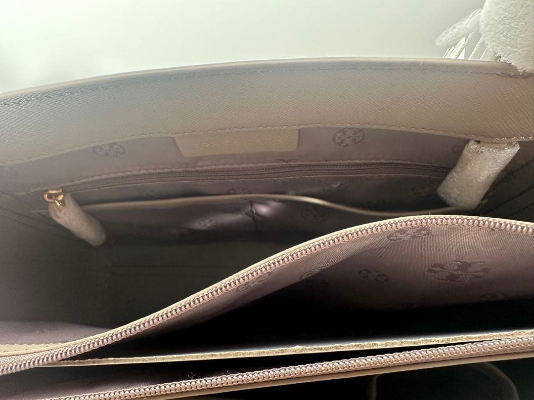 新品未使用 TORY BURCH トリーバーチ トート ビジネスバッグ　A4