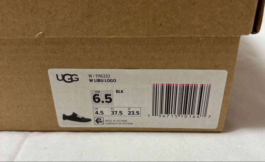 値下げしました！UGG ブラック スリッポンスニーカー