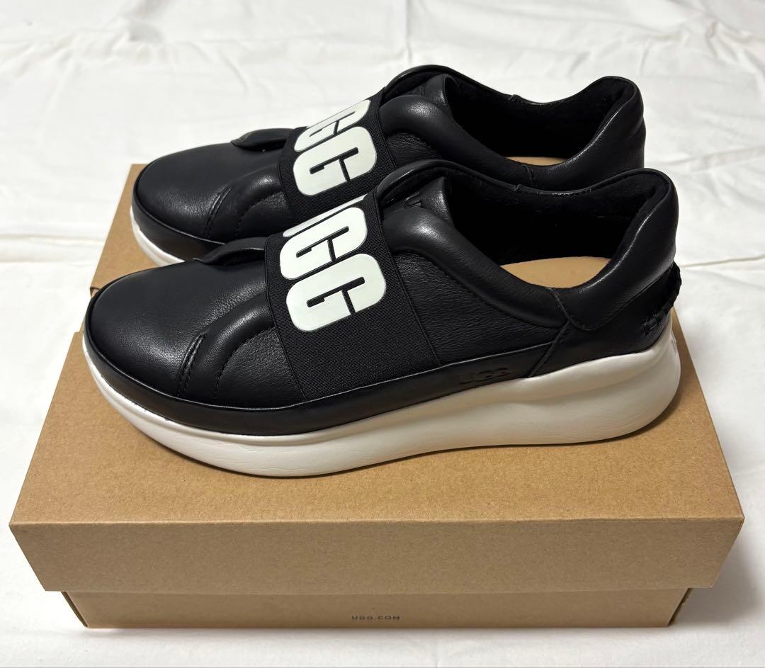 値下げしました！UGG ブラック スリッポンスニーカー
