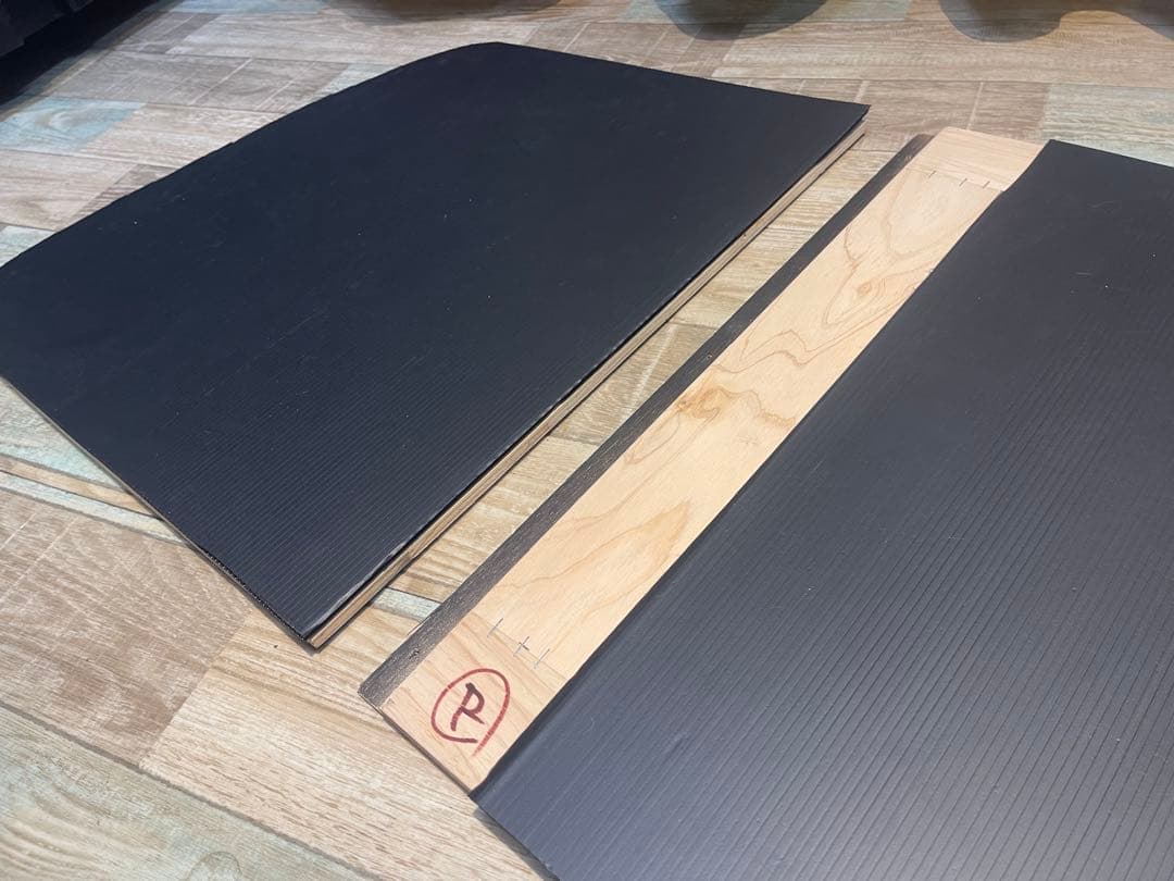 ハイエース200系／スーパーGL専用　ウィンドウパネル 左右リアパネル 車用