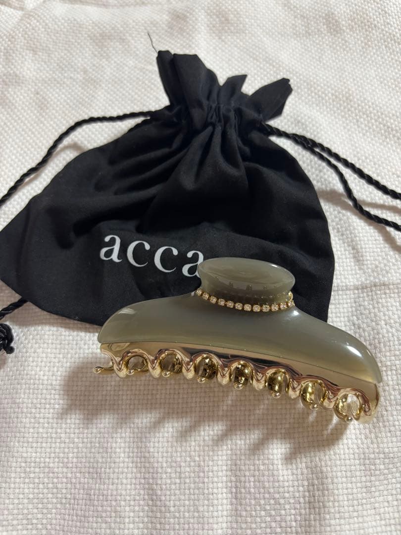 【極美品】Lサイズ acca クリップ　ヘアクリップ コラーナ　ラインストーン