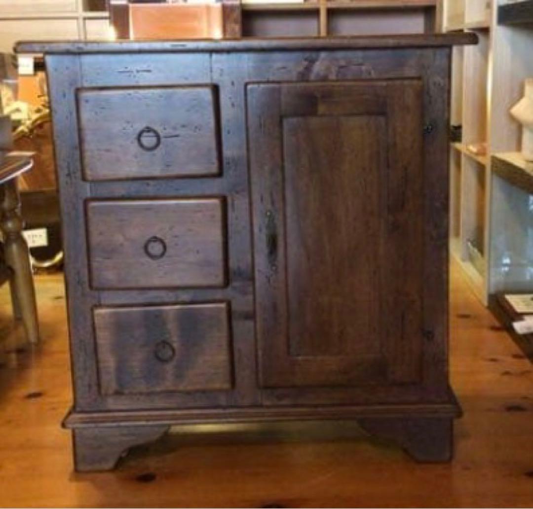 マコ⭐︎イタリア製家具　MAGGI MASSIMO