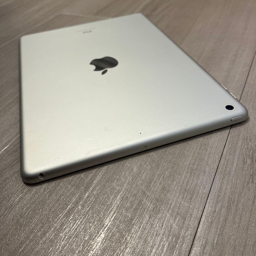iPad 10.2インチ 第7世代 Wi-Fi 32GB シルバー