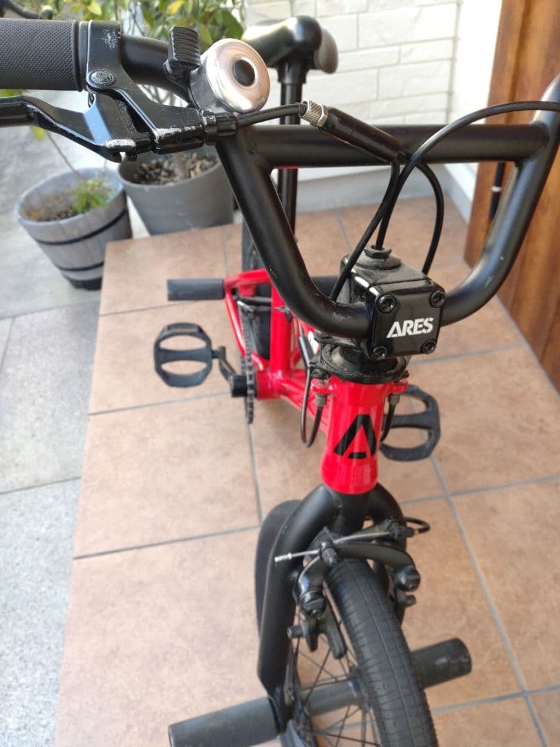 STN ARESAVES BMXバイク レッド　16インチ