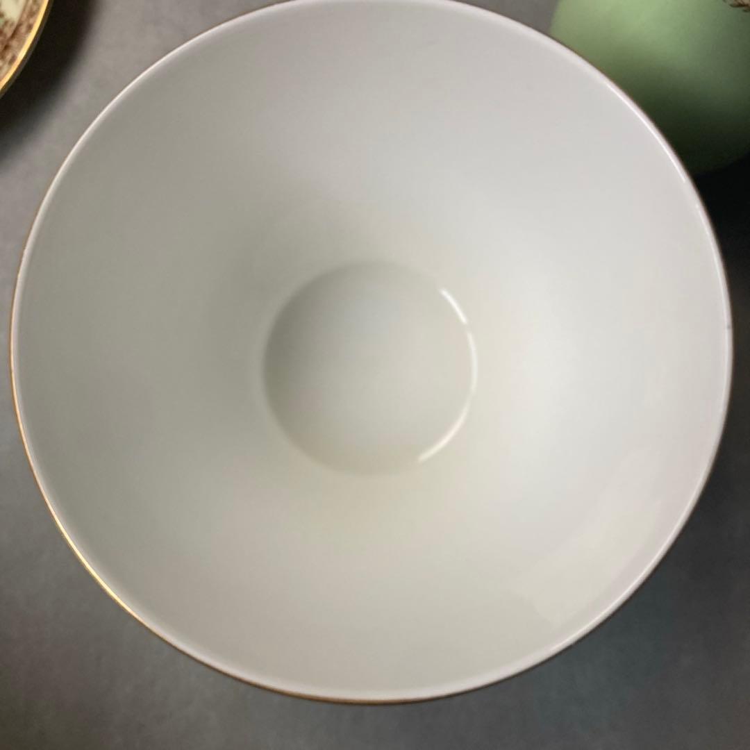 ロイヤルウースター 緑色の陶磁器セット ボウル・プレート・ピッチャー 3点