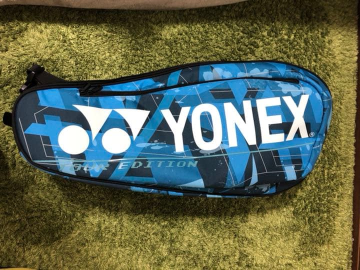 YONEX ラケットバッグ ツアーエデェション6本用