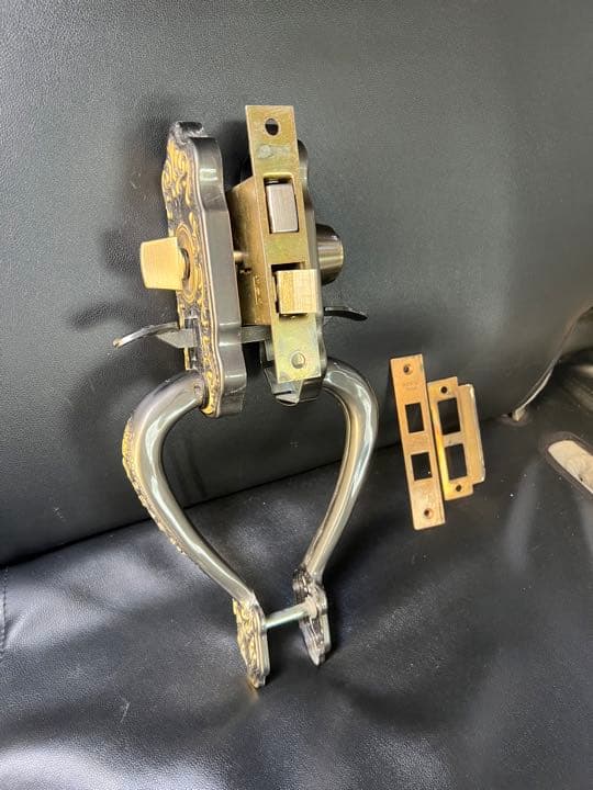 MIWA,美和ロック　Y.K.K.　サムラッチ錠 [MIWA-M-63]