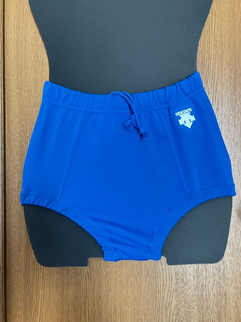 DESCENTE バレーボールブルマー　ゲームパンツ　Mサイズ