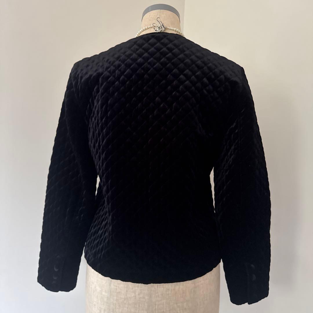 美品INGEBORGリボンモチーフ ブラックベルベットノーカラージャケット