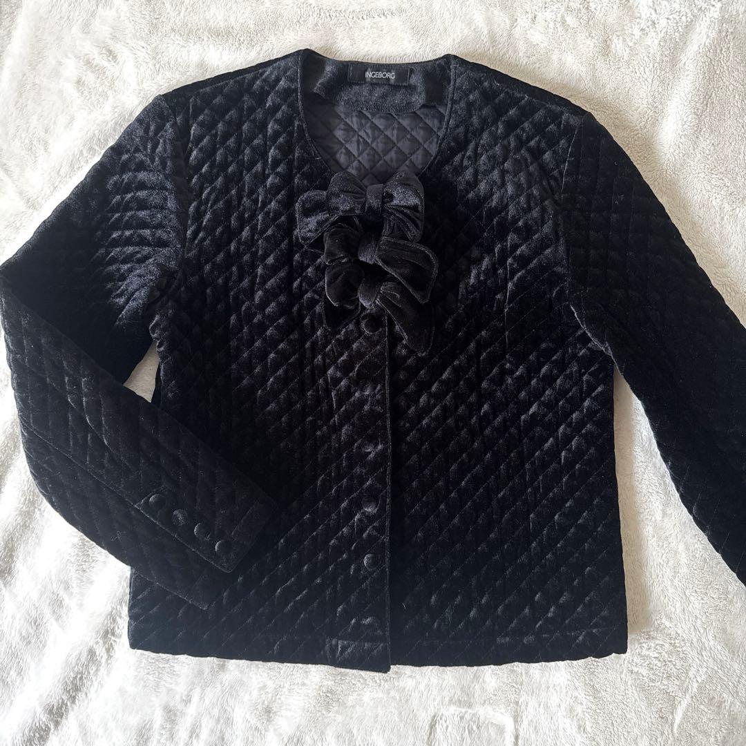 美品INGEBORGリボンモチーフ ブラックベルベットノーカラージャケット