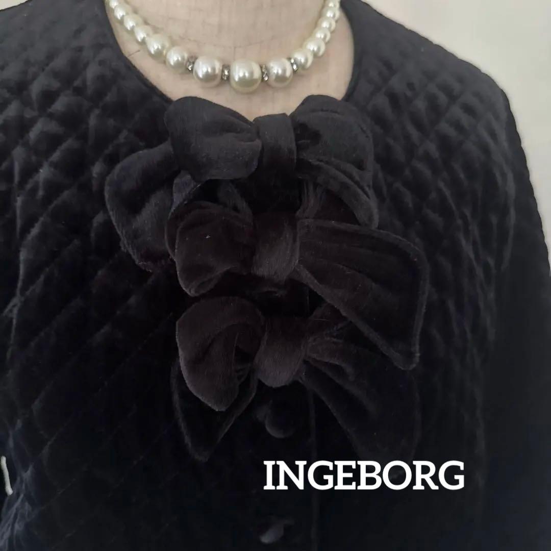 美品INGEBORGリボンモチーフ ブラックベルベットノーカラージャケット