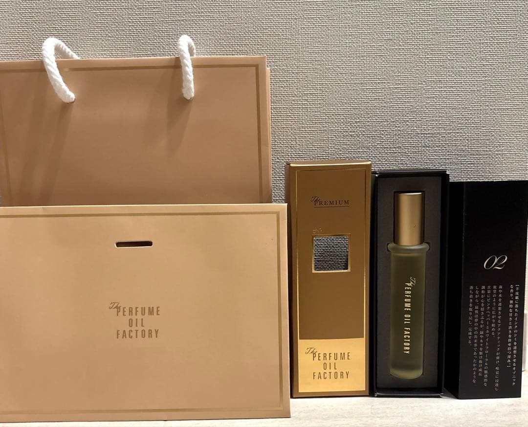 パフュームオイルファクトリープレミアム 02