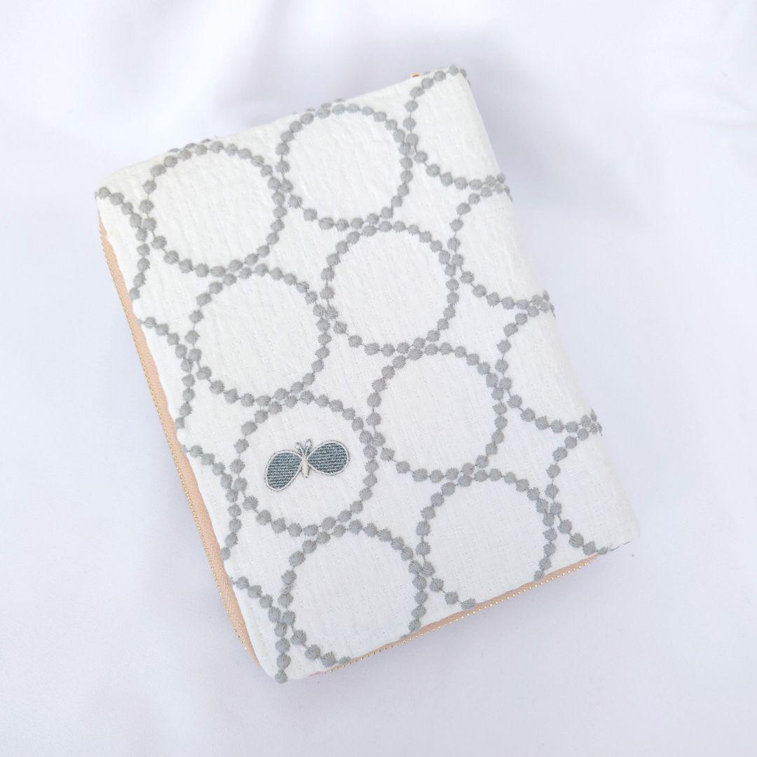 【現品】B6 マルチケース タンバリン グレー ミナペルホネン