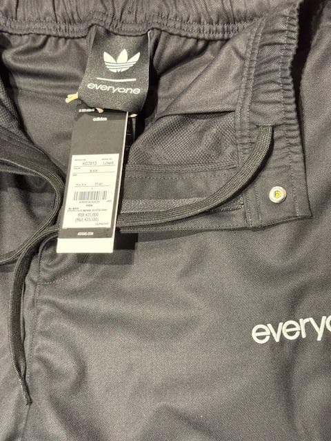 【新品】TRACK PANT everyone adidas (BLACK) L