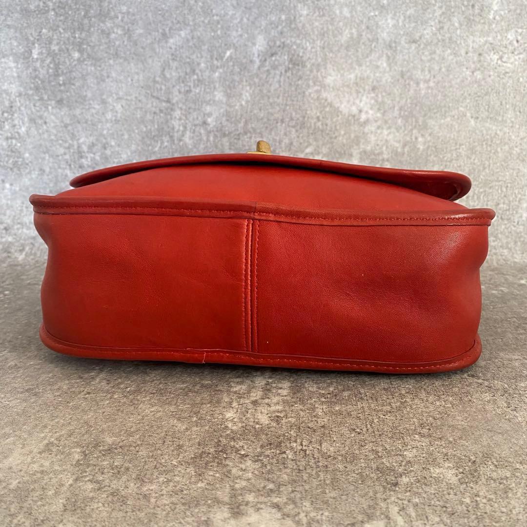 オールドコーチ　ターンロック　ショルダーバッグ　グラブタンレザー　レッド　赤