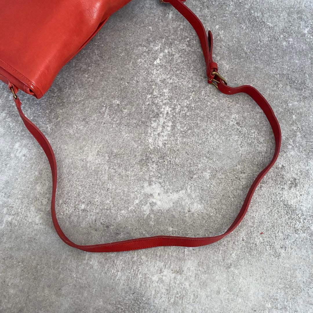 オールドコーチ　ターンロック　ショルダーバッグ　グラブタンレザー　レッド　赤