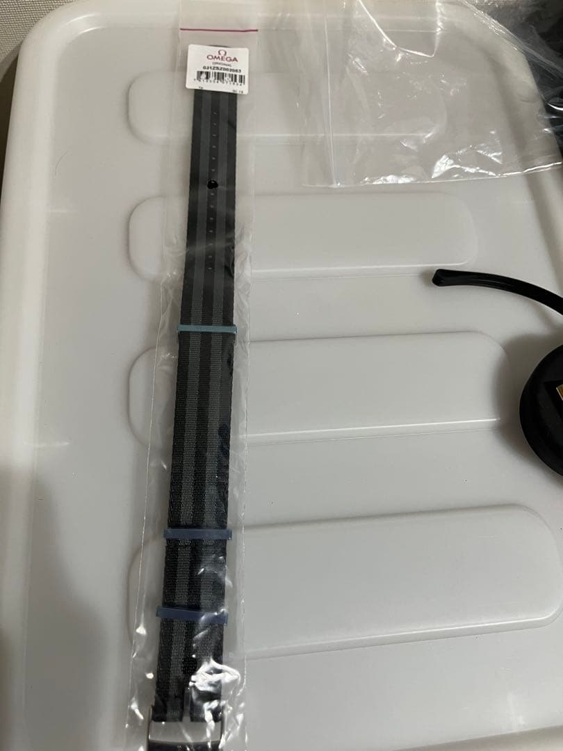 オメガ　ストラップ