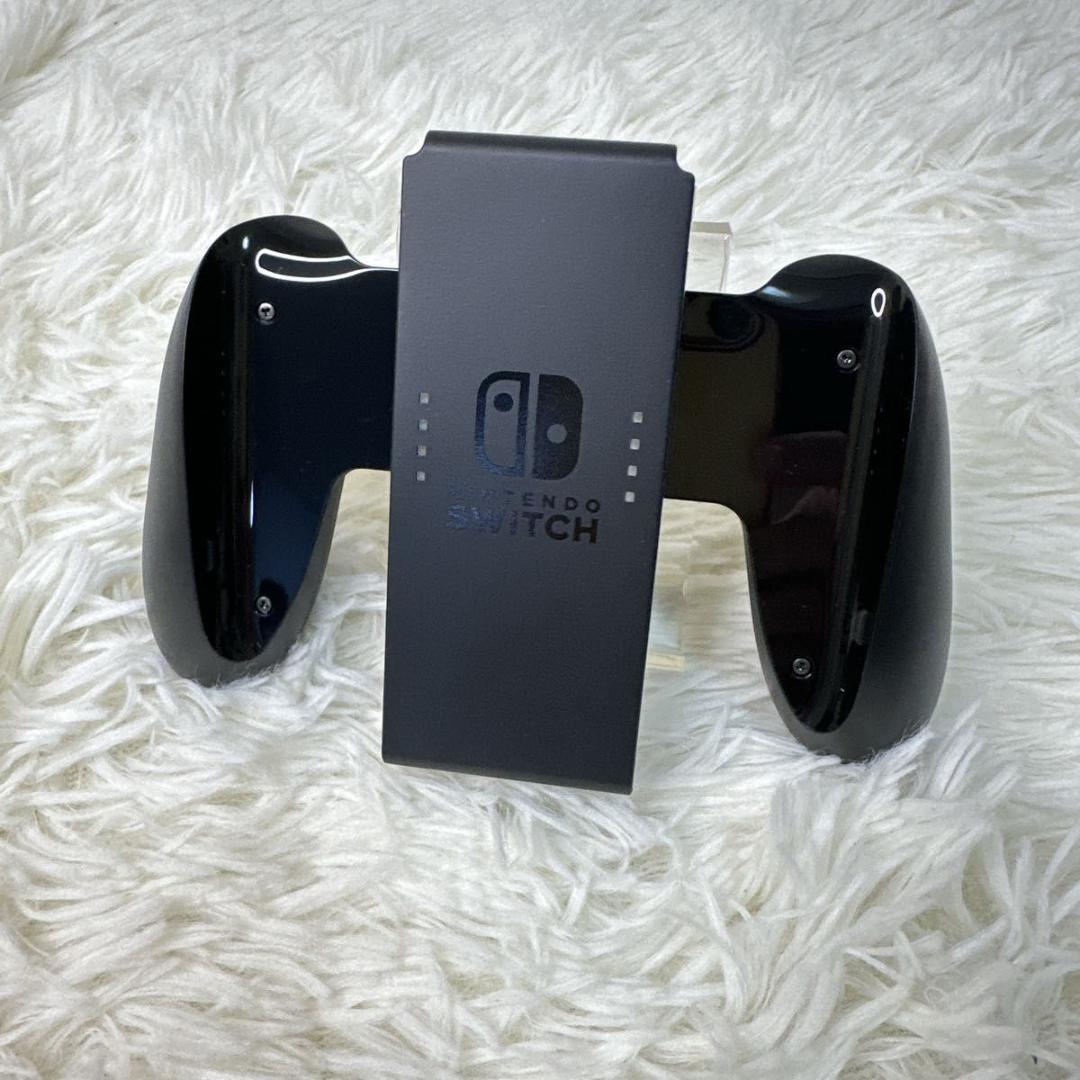 Nintendo Switch ストア限定版カラーカスタマイズ レッド＆ブルー
